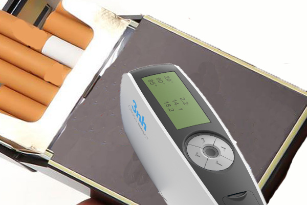 便携式光泽度仪测烟盒光泽度